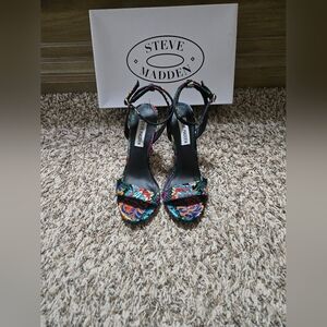 Steve Madden Women's Heels - Black with Multicolor Floral